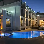 Hotel Miyas Luxury 3*