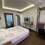 Miyas Luxury Hotel