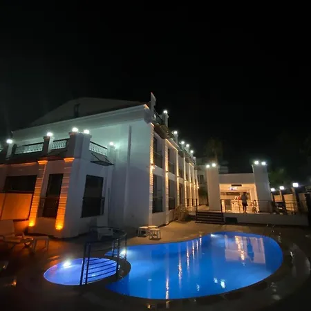 מלון Miyas Luxury