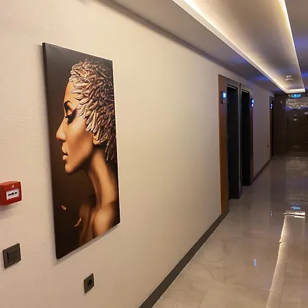 Miyas Luxury 3* קמר