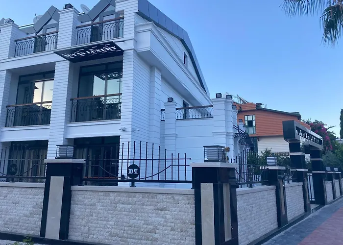 Miyas Luxury 호텔 3*