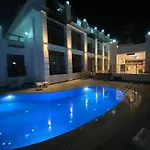 Miyas Luxury 3*
