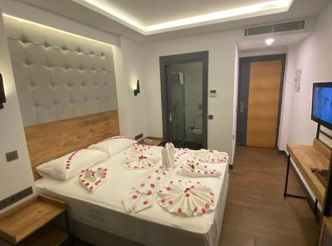 מלון Miyas Luxury