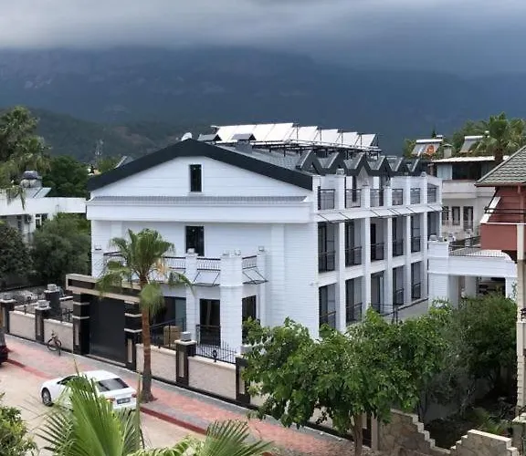 Miyas Luxury מלון קמר