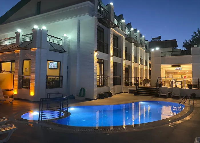 מלון Miyas Luxury 3*